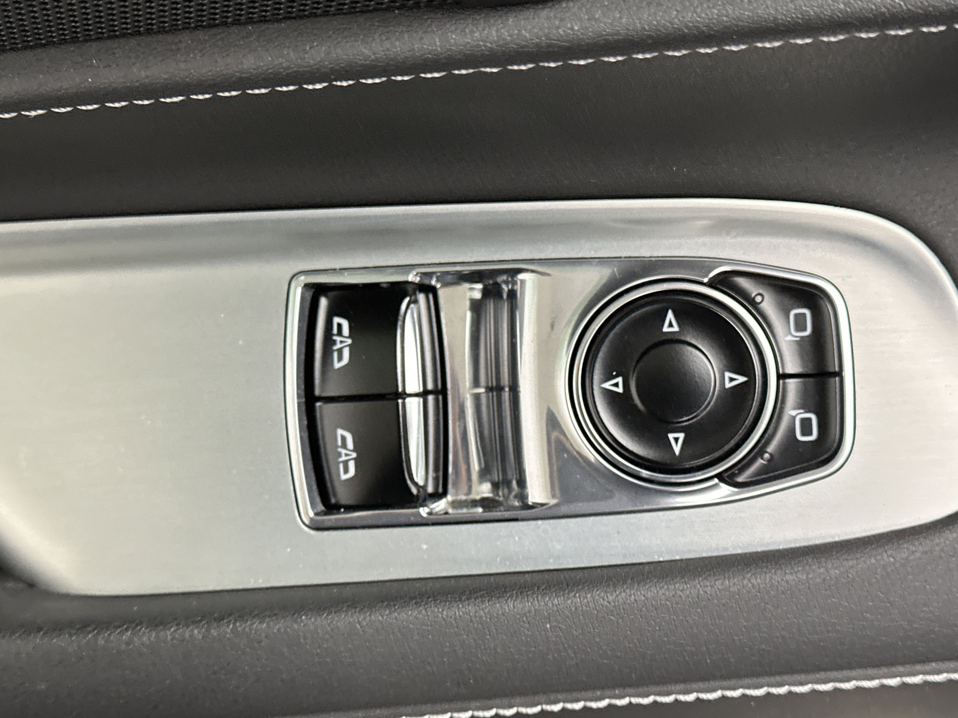 Used 2022 Chevrolet Corvette Stingray Coupe w/ Z51 Performance Package image 17