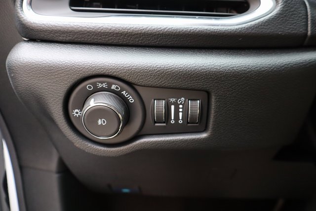 New 2026 Chrysler Pacifica Limited w/ S Appearance Package image 12