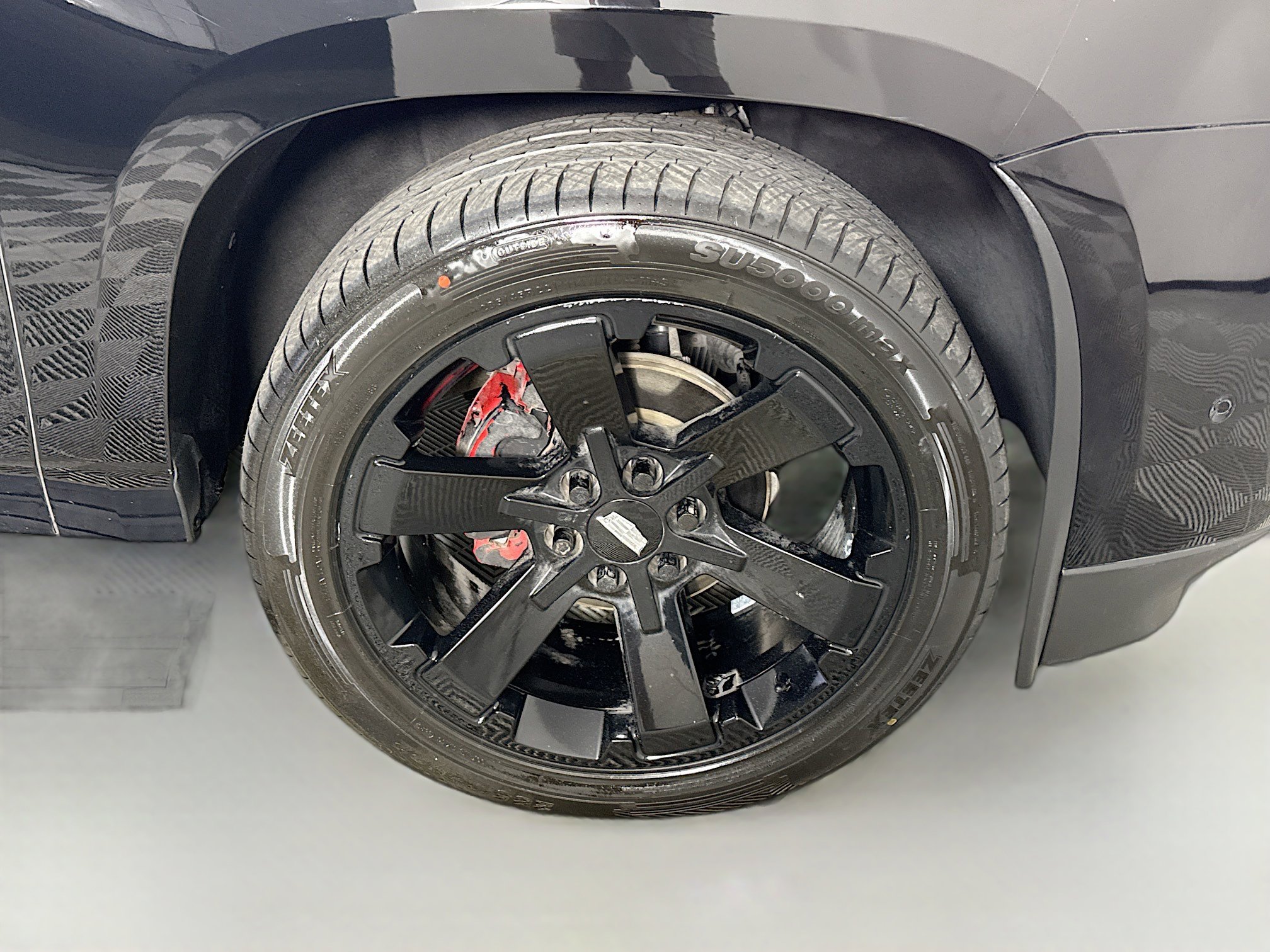 Used 2019 Cadillac Escalade Platinum w/ Escalade Sport Edition image 32