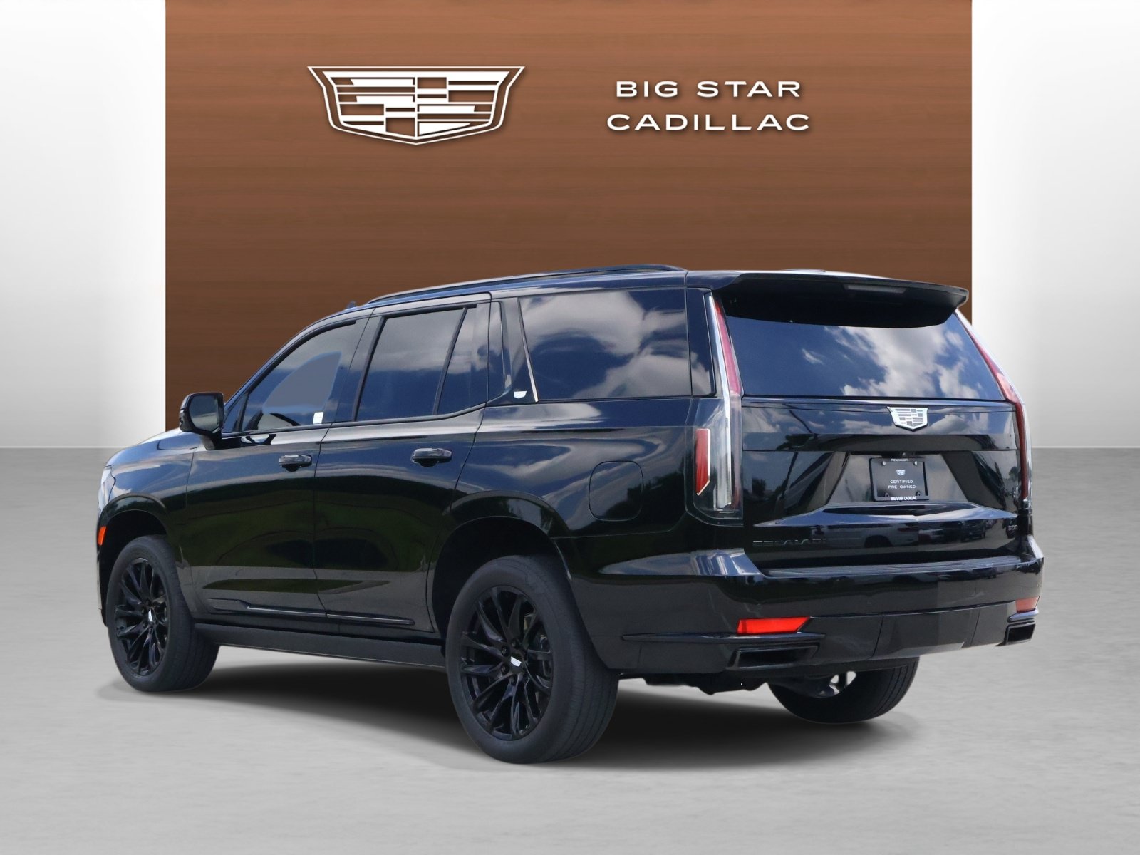 Used 2024 Cadillac Escalade Sport w/ LPO, ONYX Package AWD/4WD image 3