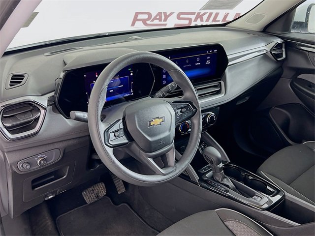 Used 2025 Chevrolet TrailBlazer LT image 31