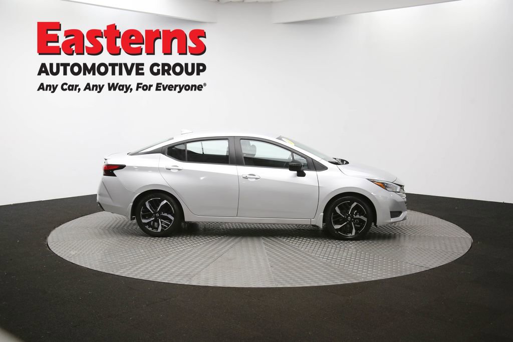 Used 2025 Nissan Versa SR w/ Trunk Package image 44