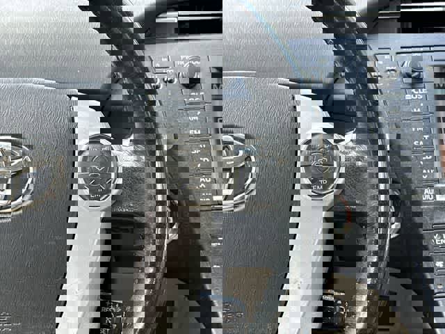 Used 2011 Toyota Prius Four w/ Solar Roof Pkg image 9