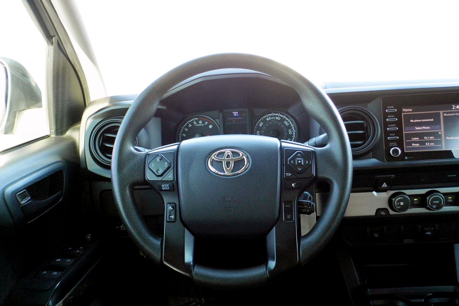 Used 2020 Toyota Tacoma SR image 12