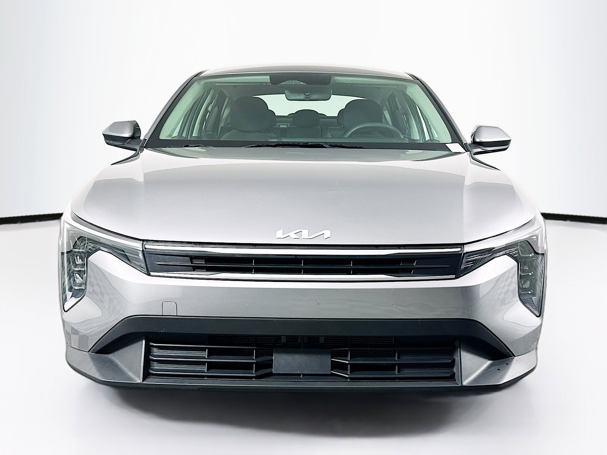 Used 2025 Kia K4 LXS image 2