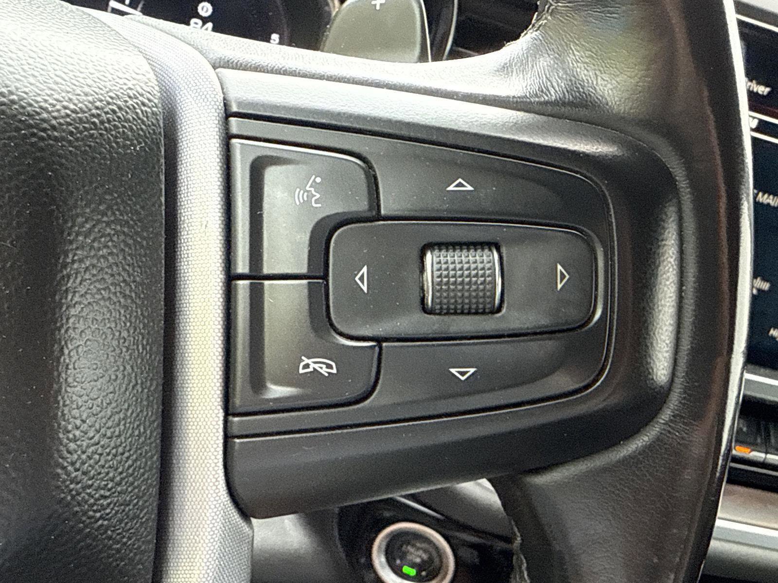 Used 2022 GMC Sierra 1500 SLT w/ SLT Premium Plus Package image 20