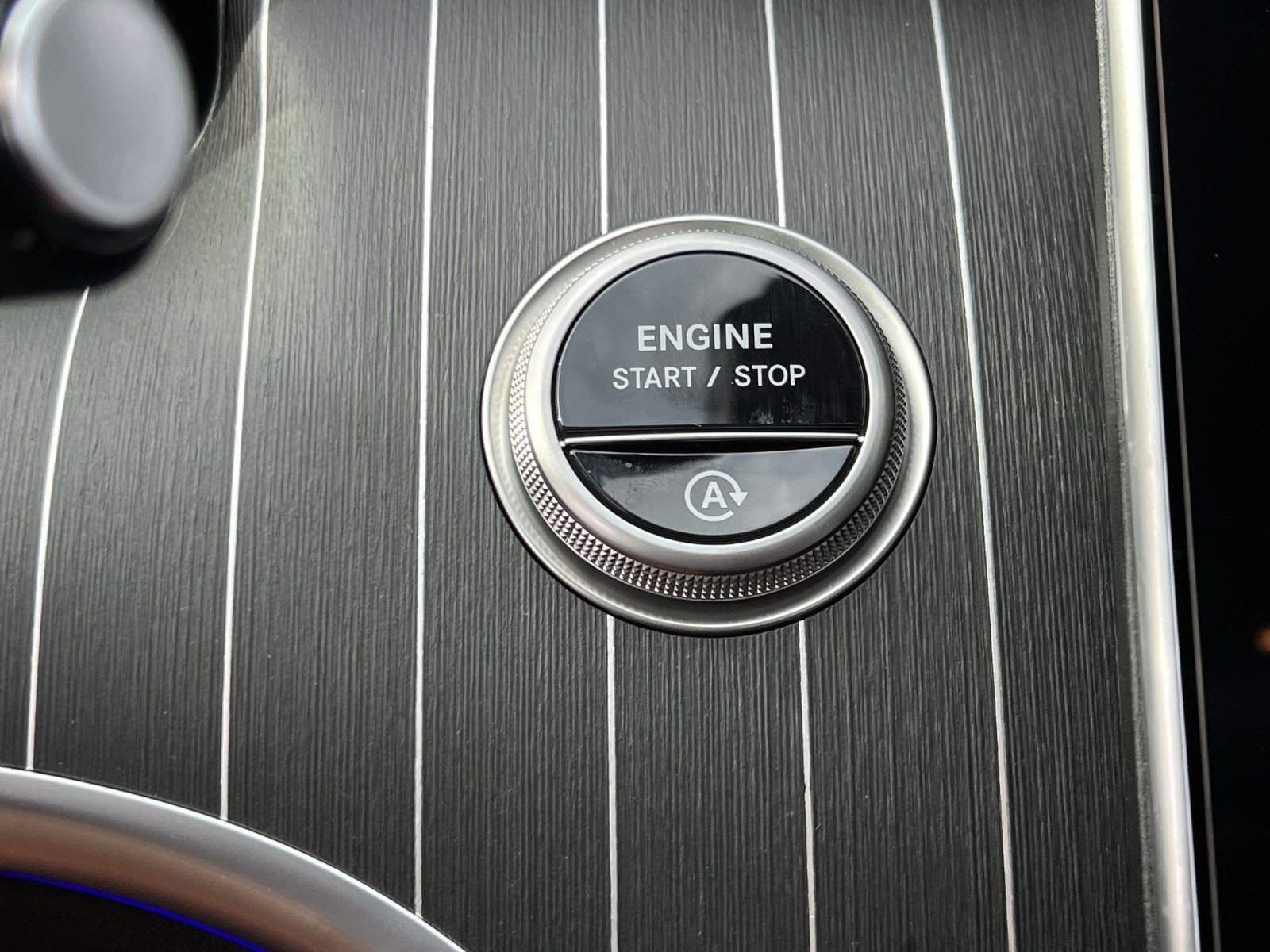 New 2027 Mercedes-Benz C 300 4MATIC Sedan image 38
