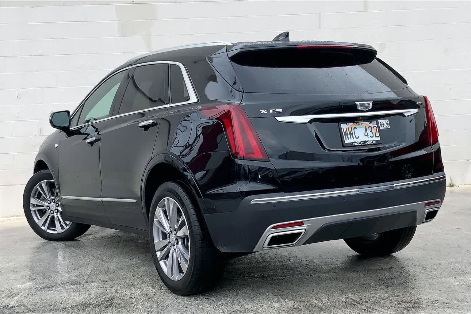 Used 2023 Cadillac XT5 Premium Luxury w/ Technology Package image 5