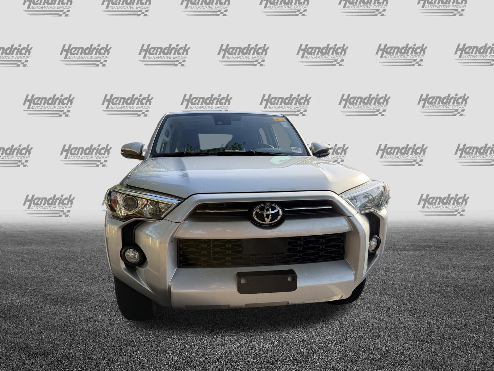 Used 2020 Toyota 4Runner SR5 Premium w/ Moonroof Package AWD/4WD image 3