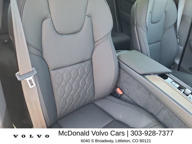 New 2026 Volvo XC60 T8 Plus w/ Protection Package Premier AWD/4WD image 19