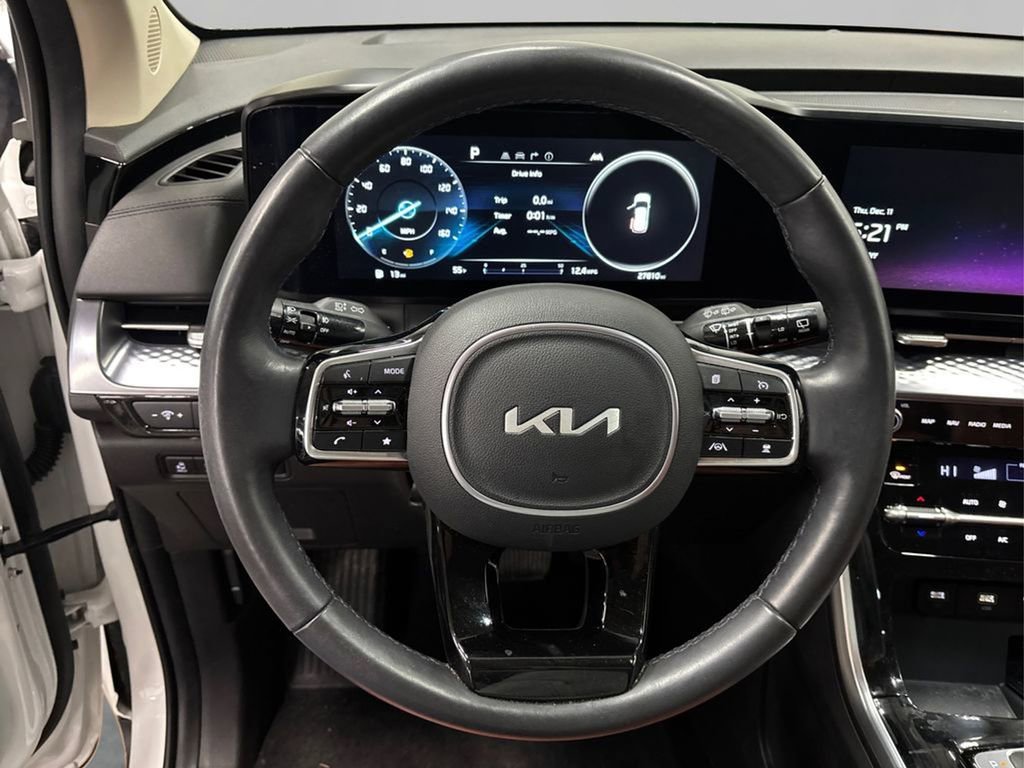 Used 2024 Kia Carnival SX Prestige image 28