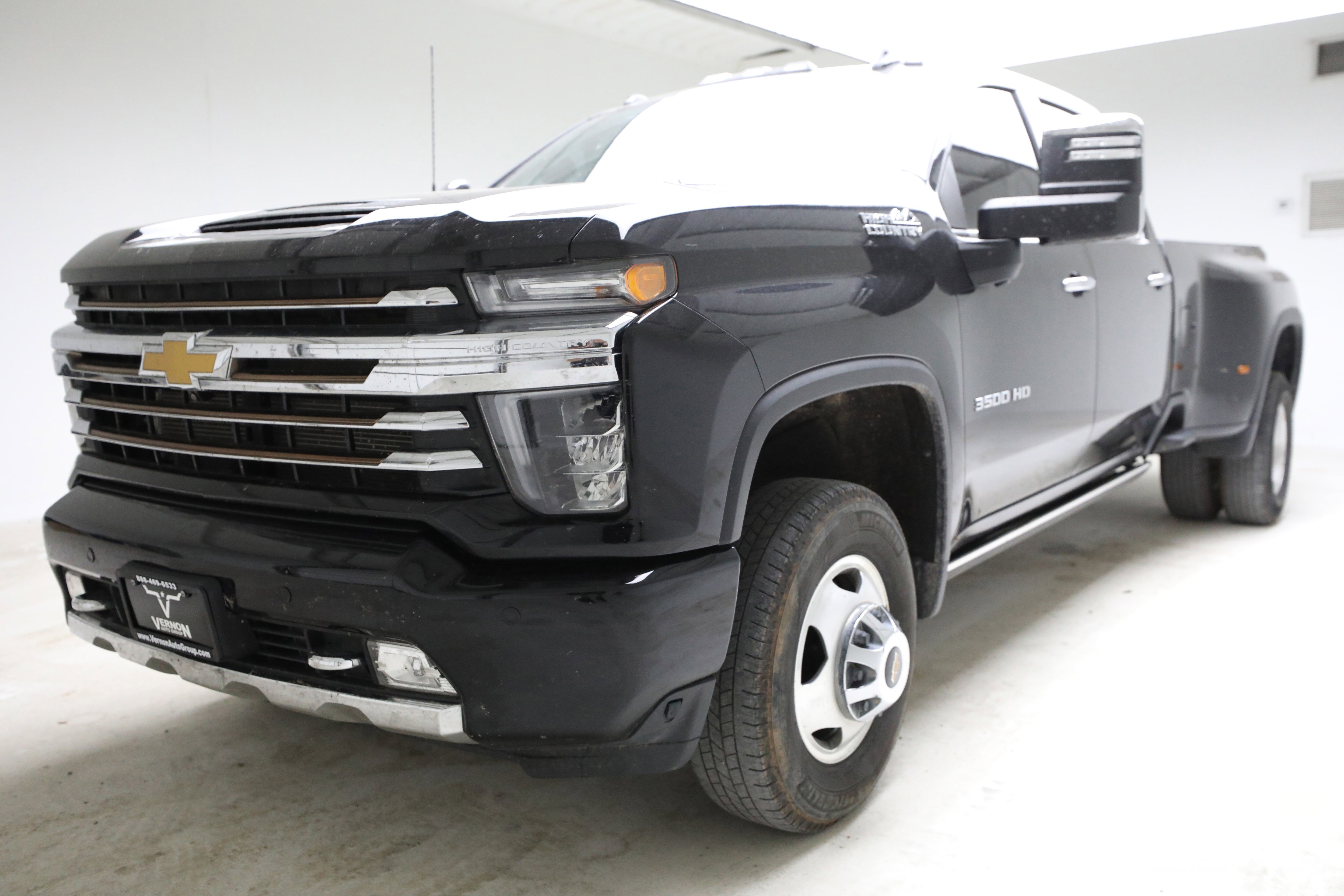 Used 2023 Chevrolet Silverado 3500 High Country w/ LPO, Hitch Package AWD/4WD video 1