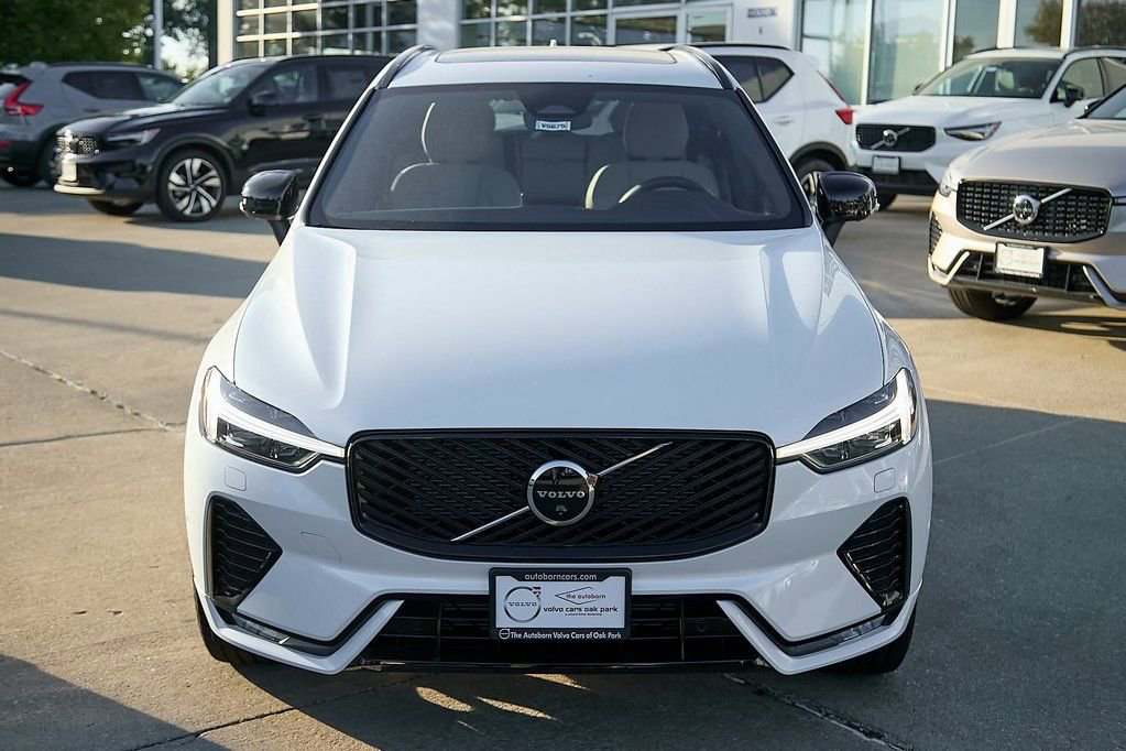 New 2026 Volvo XC60 B5 Plus w/ Protection Package Premier image 5