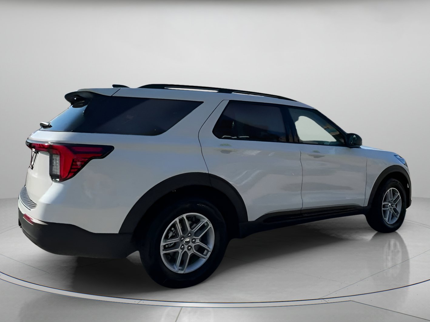 New 2026 Ford Explorer Active RWD image 33