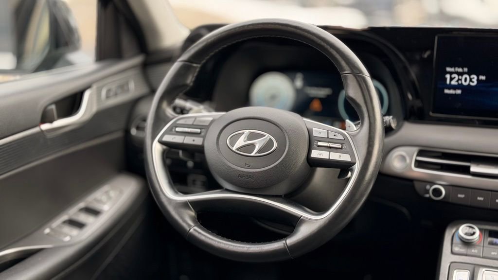 Used 2023 Hyundai Palisade Limited w/ Cargo Package image 11