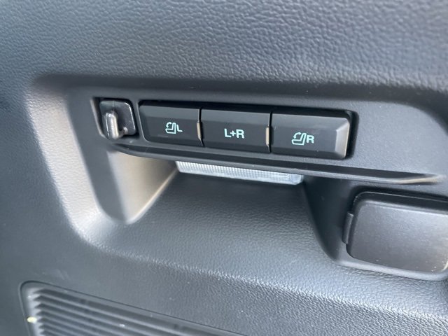 New 2026 Ford Explorer Platinum image 70