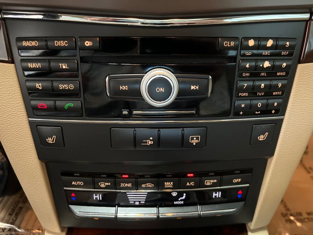 Used 2010 Mercedes-Benz E 350 Coupe image 19