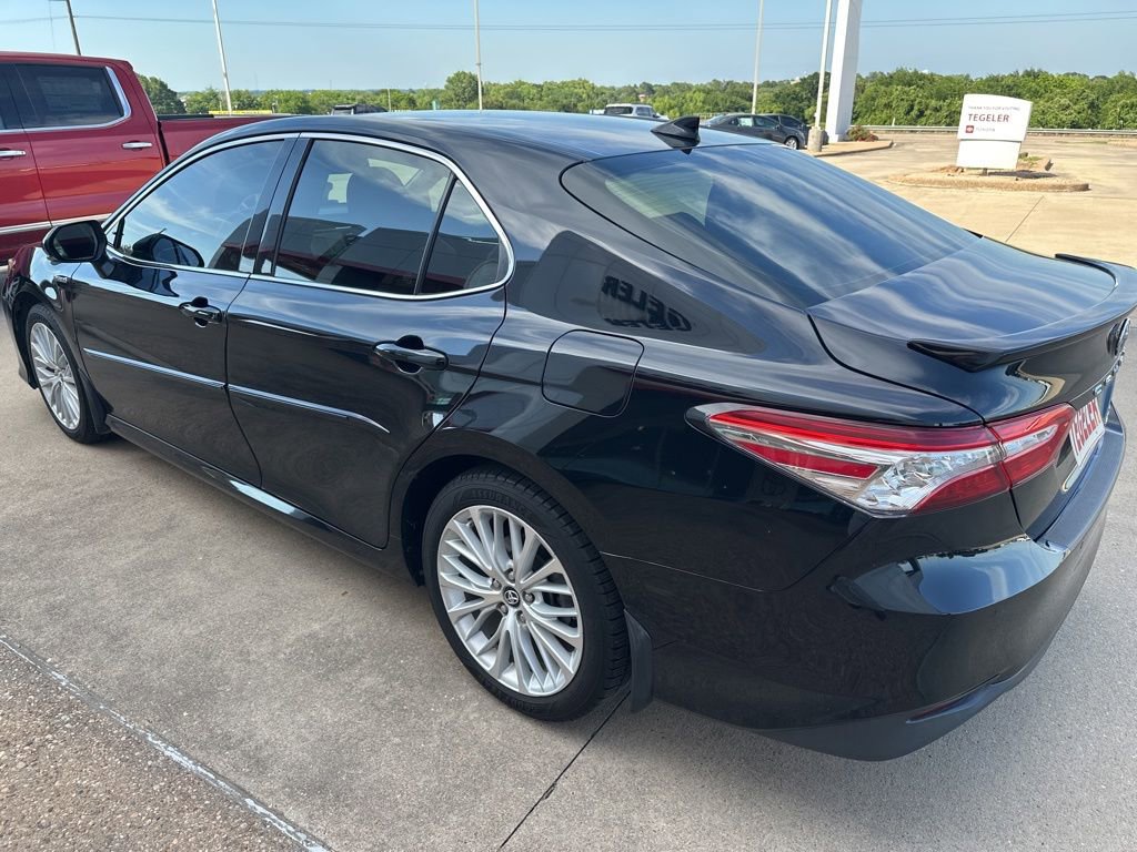 Used 2019 Toyota Camry XLE w/ Driver Assist Package FWD image 5