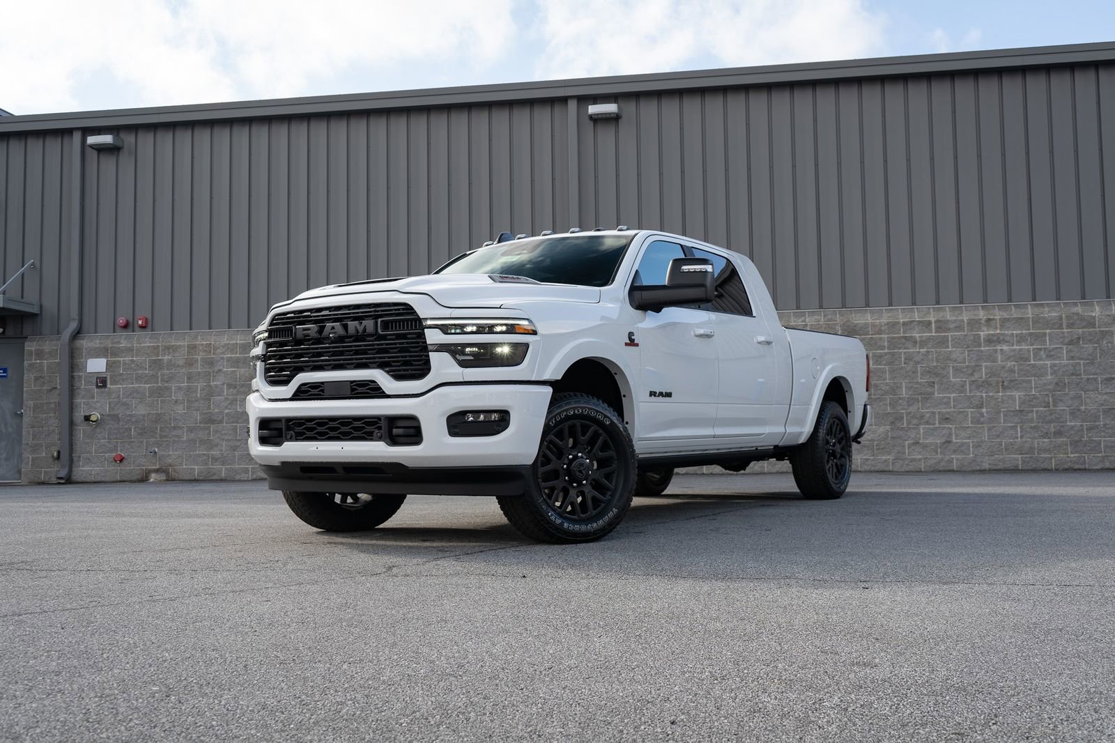 New 2026 RAM 2500 Limited AWD/4WD image 1