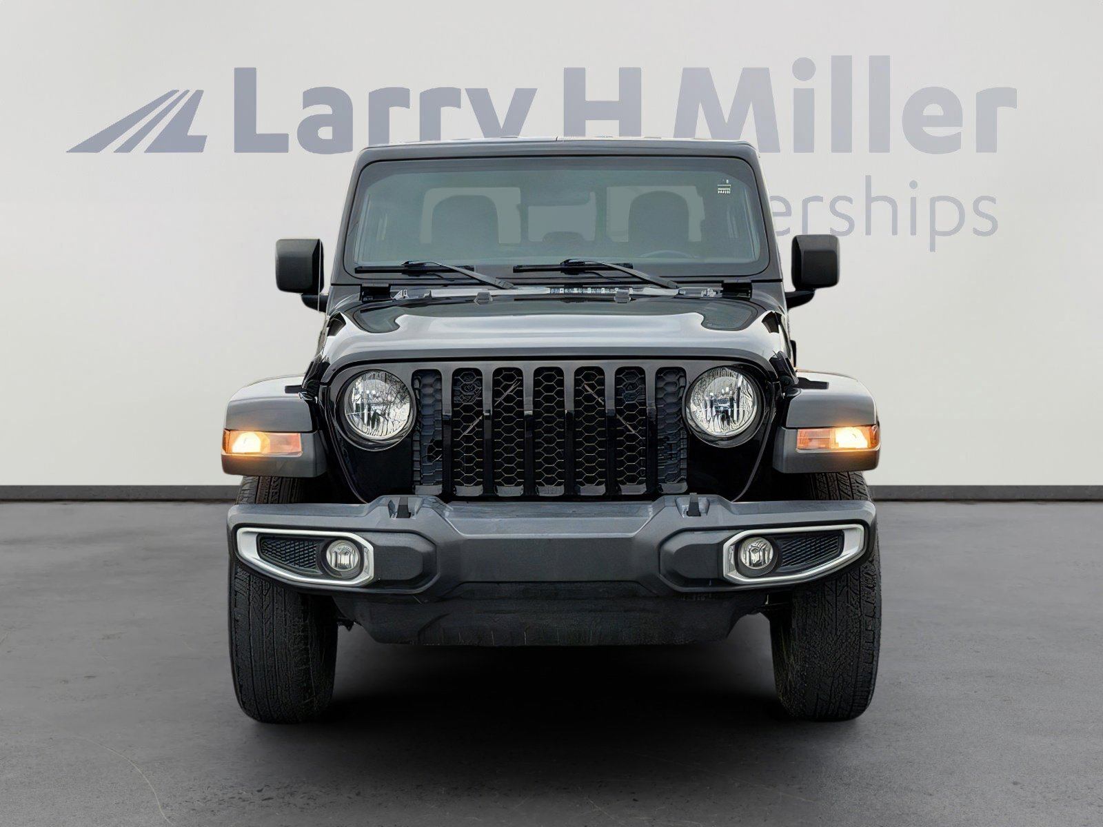 Used 2020 Jeep Gladiator Sport w/ Quick Order Package 24S AWD/4WD image 4