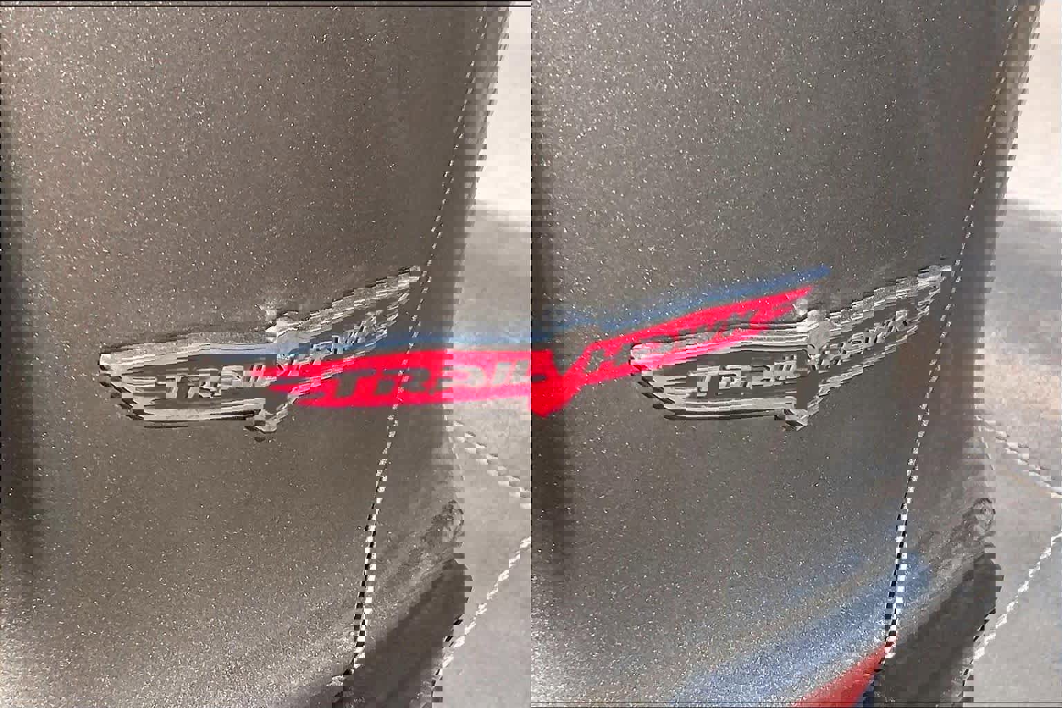 Used 2019 Jeep Cherokee Trailhawk image 10