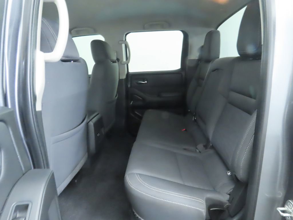 Used 2022 Nissan Frontier SV image 21