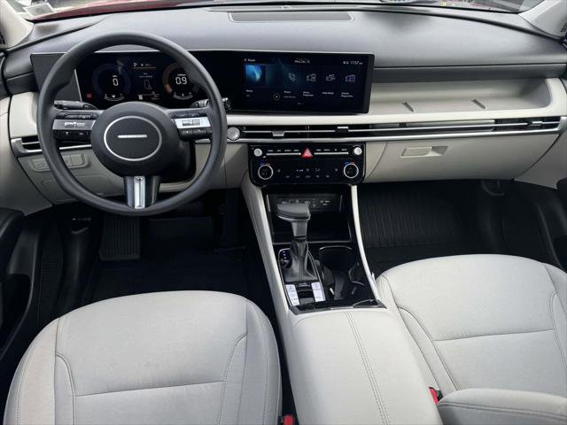 Certified 2025 Hyundai Tucson SEL image 12