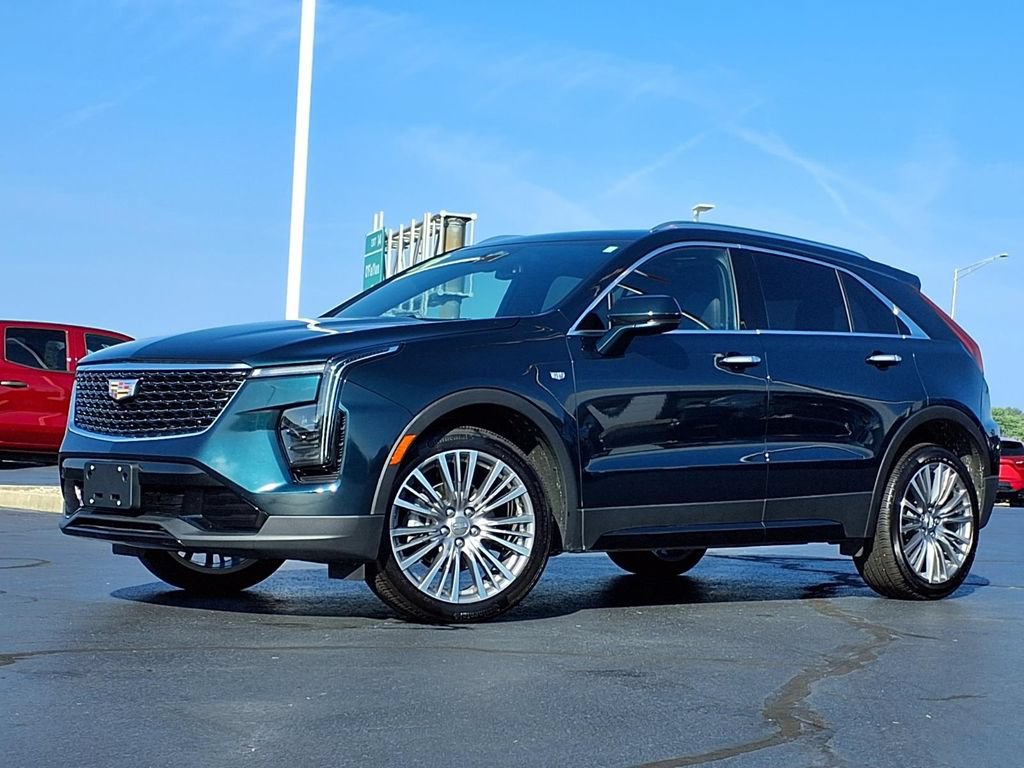 Used 2024 Cadillac XT4 Premium Luxury w/ Cold Weather Package AWD/4WD image 2
