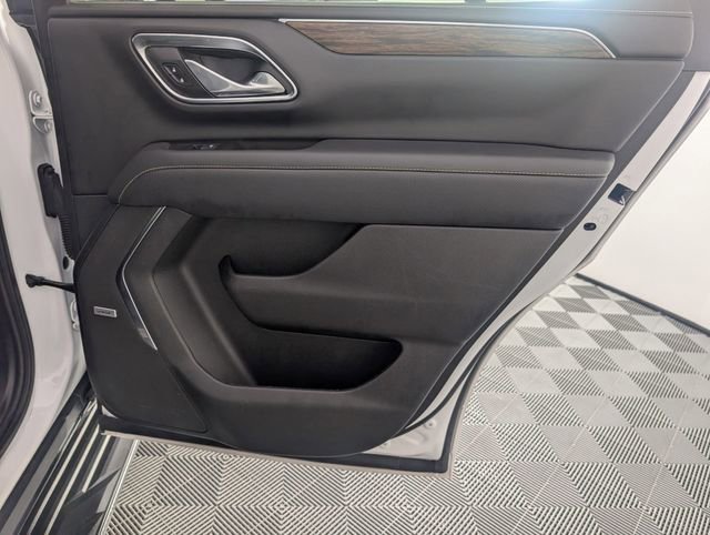 Used 2024 Chevrolet Tahoe Premier AWD/4WD image 33