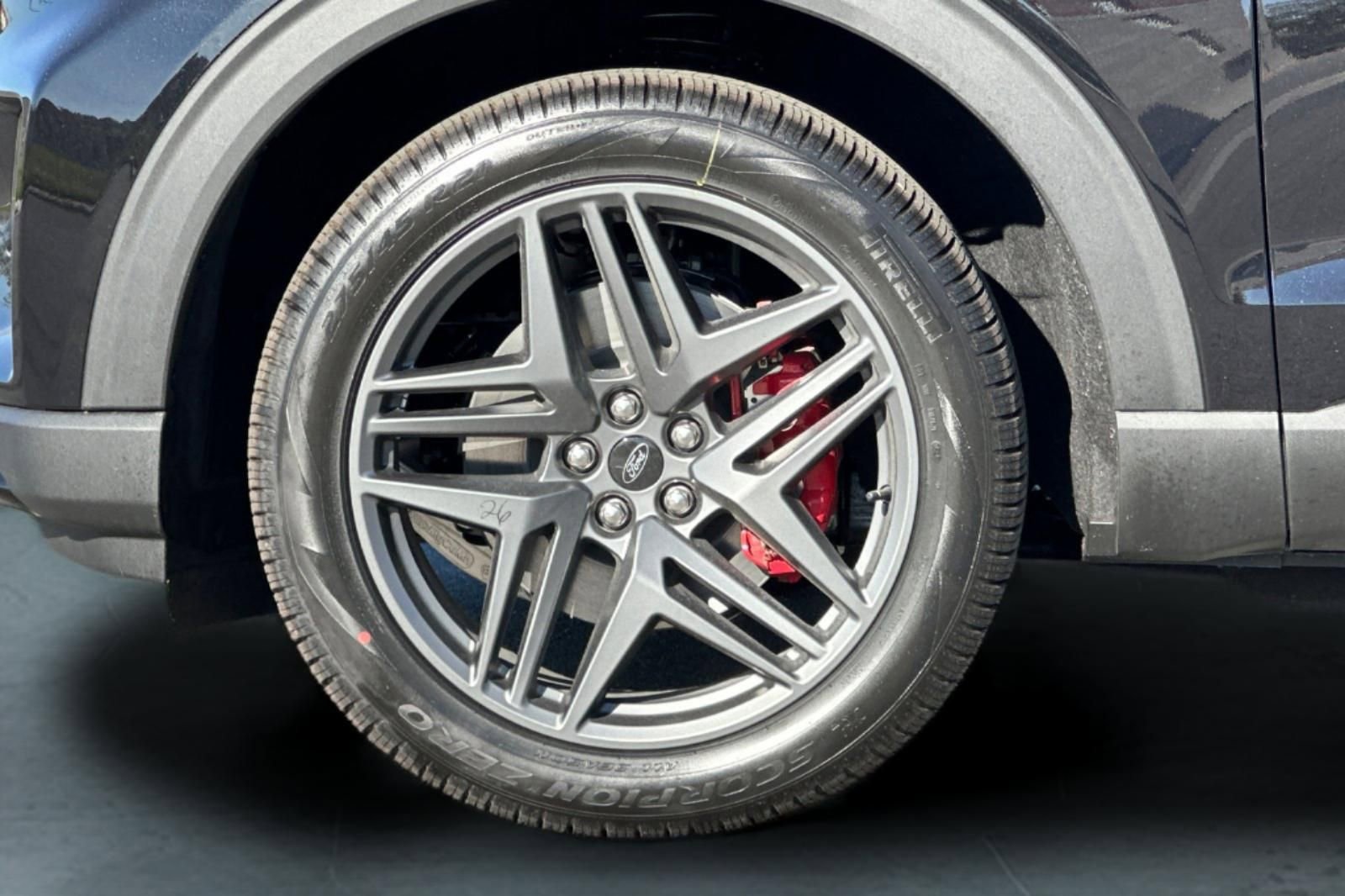 New 2026 Ford Explorer ST-Line w/ ST-Line Street Pack image 31