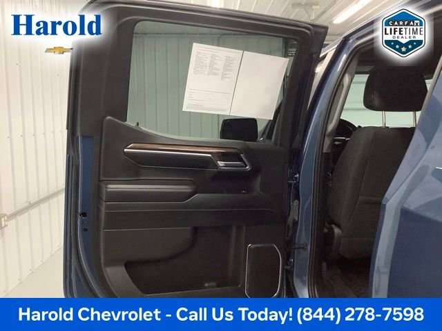 Used 2024 Chevrolet Silverado 1500 LT AWD/4WD image 12