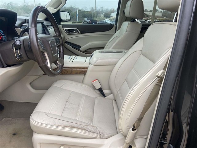 Used 2019 GMC Yukon Denali w/ Denali Ultimate Package image 12