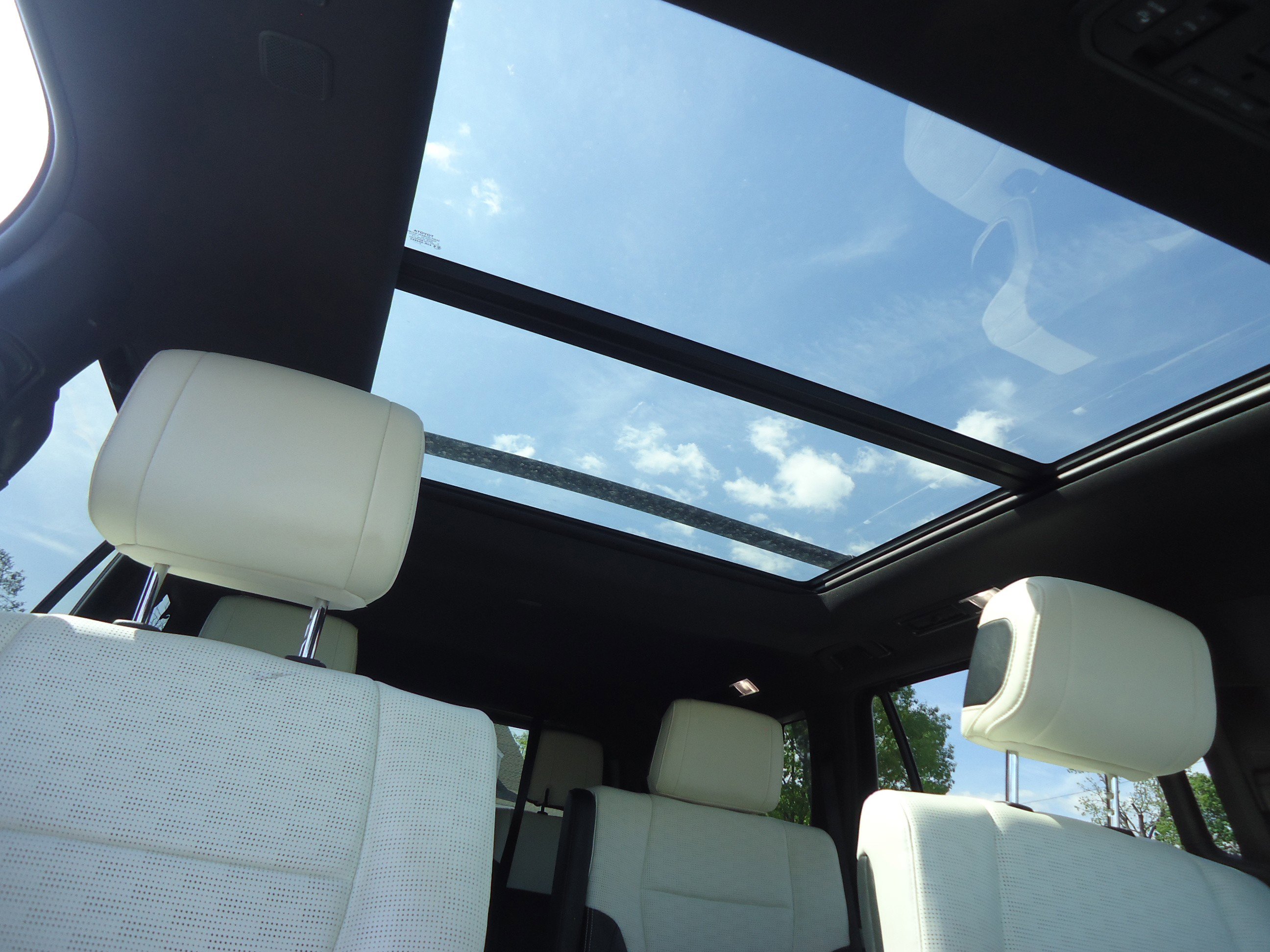 Used 2023 Toyota Sequoia Capstone AWD/4WD image 32