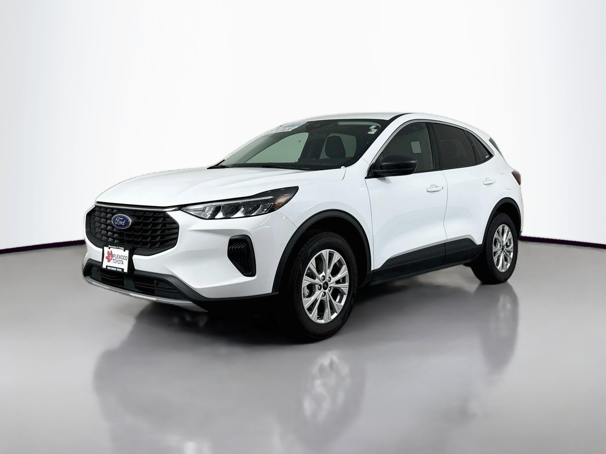 Used 2024 Ford Escape Active AWD/4WD image 3