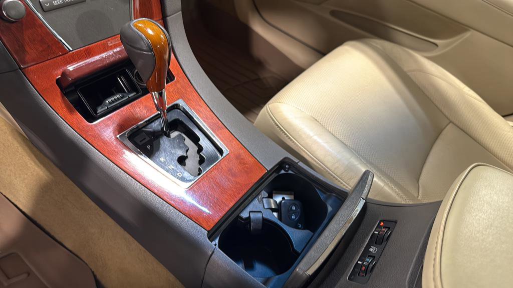 Used 2011 Lexus ES 350 image 17