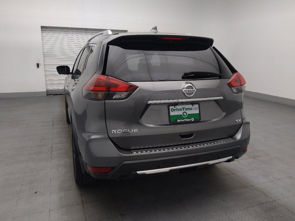 Used 2019 Nissan Rogue SV w/ Premium Package FWD image 6