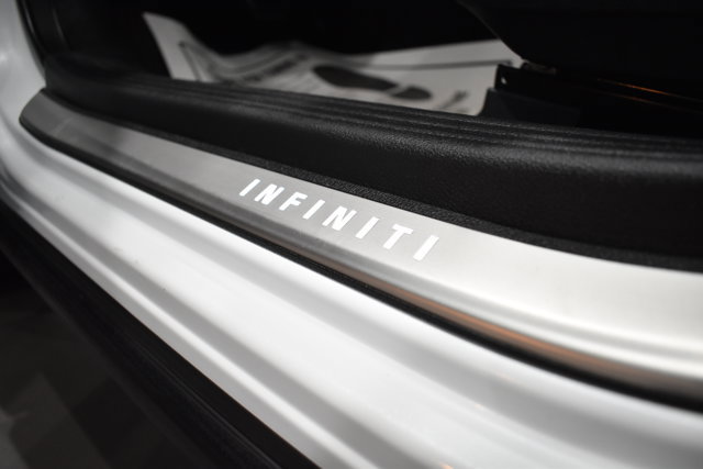 Used 2023 INFINITI QX50 Sensory image 36