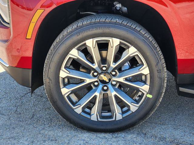 New 2026 Chevrolet Suburban High Country w/ Sun And Tow Package image 7