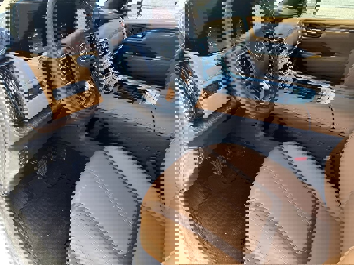 New 2026 Nissan Armada SL w/ Convenience Package image 24