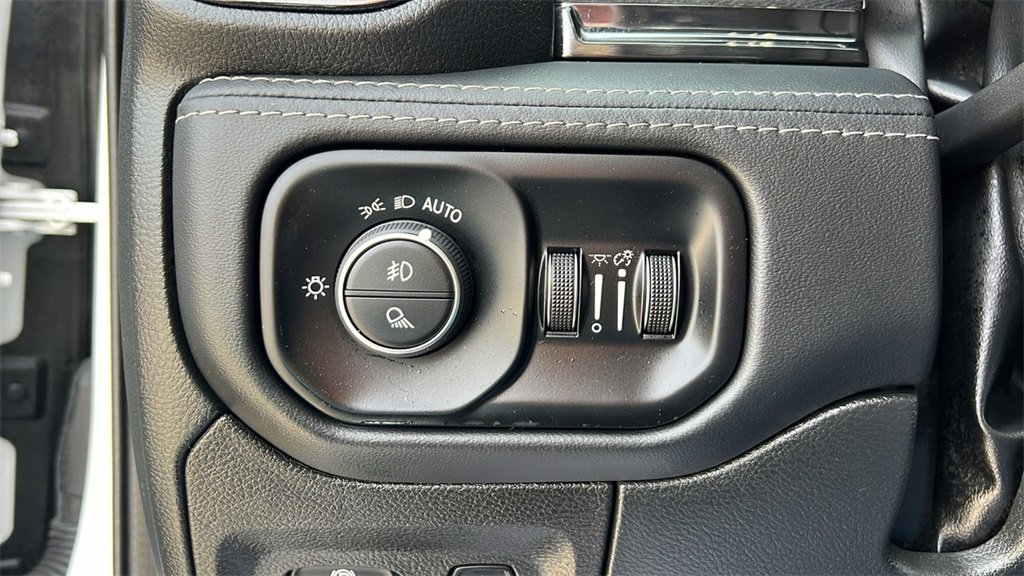 Used 2022 RAM 1500 Limited w/ Night Edition image 14