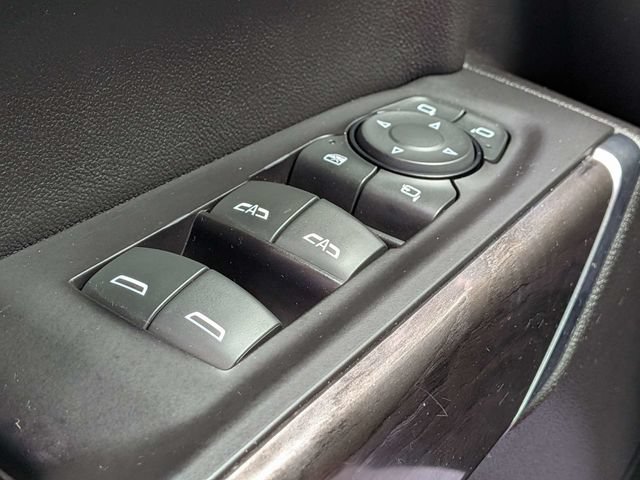 Used 2019 Chevrolet Silverado 1500 LTZ AWD/4WD image 25