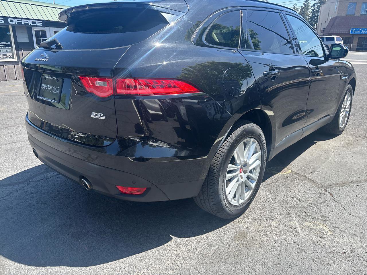 Used 2017 Jaguar F-PACE Prestige AWD/4WD image 6