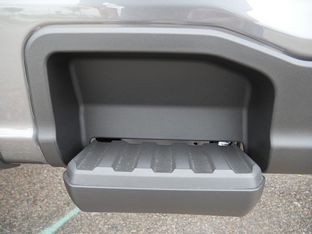 New 2026 Ford F450 Platinum w/ FX4 Off-Road Package image 38