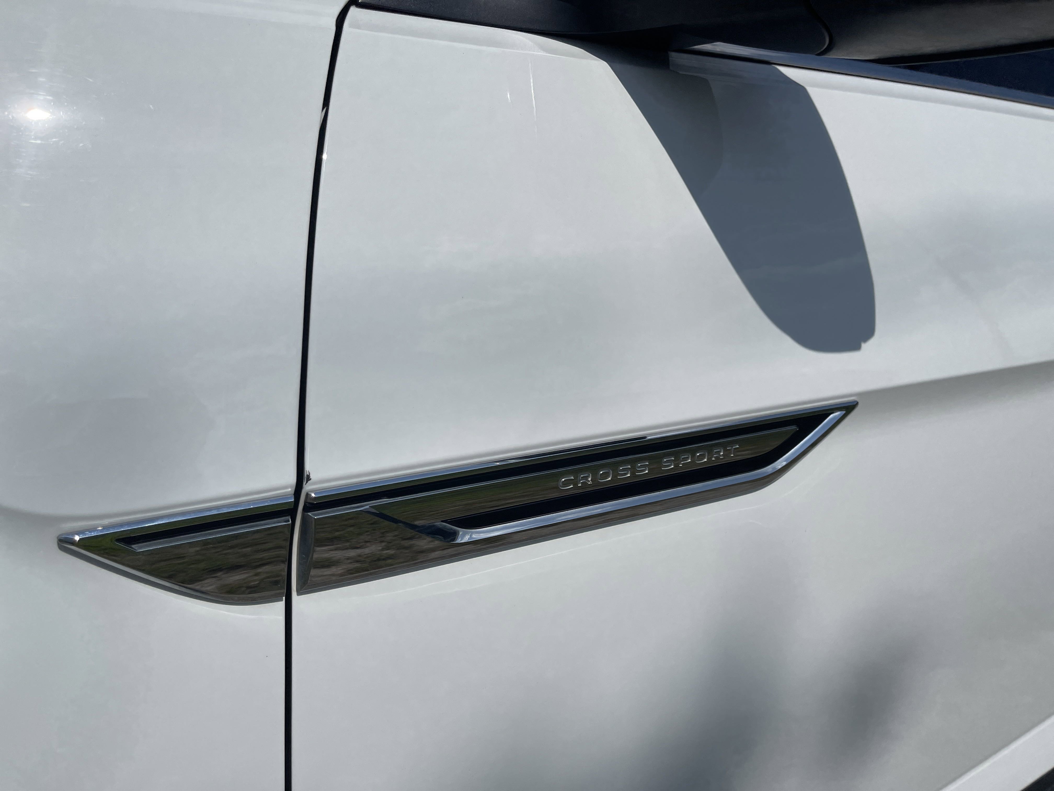 Used 2020 Volkswagen Atlas Cross Sport SEL image 12