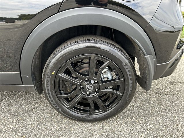 Certified 2024 Nissan Kicks SR image 11