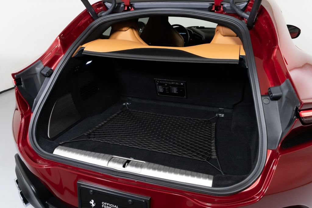 Used 2025 Ferrari Purosangue AWD/4WD image 16