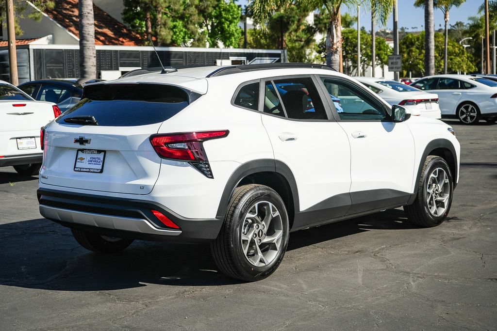 New 2026 Chevrolet Trax LT w/ Driver Confidence Package FWD image 6