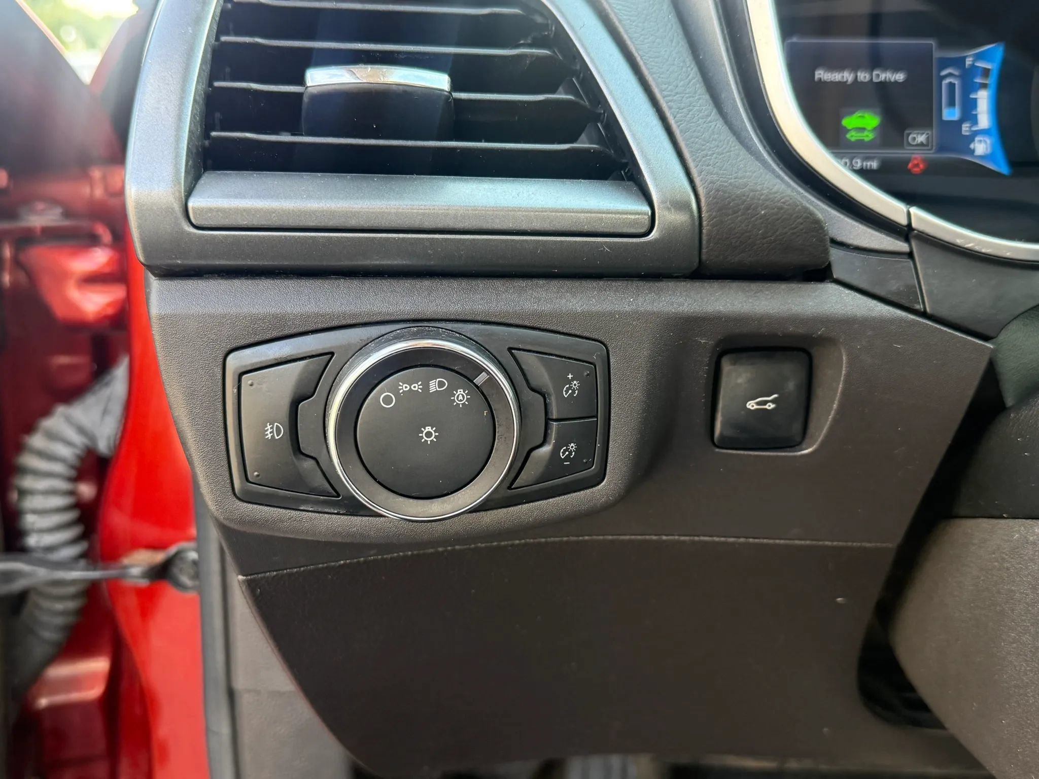 Used 2014 Ford Fusion Energi Titanium w/ Driver Assist Package FWD image 28