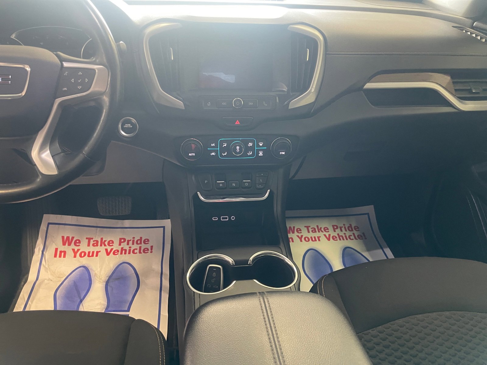 Used 2021 GMC Terrain SLE w/ Driver Convenience Package FWD image 11