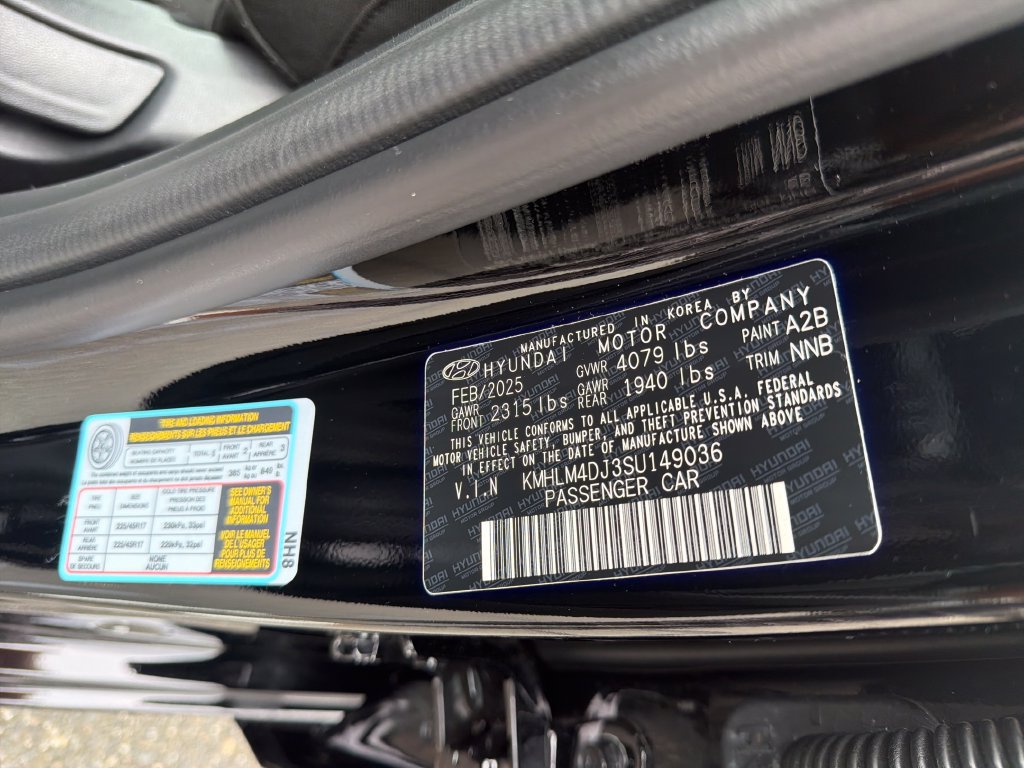 Certified 2025 Hyundai Elantra SEL FWD image 29